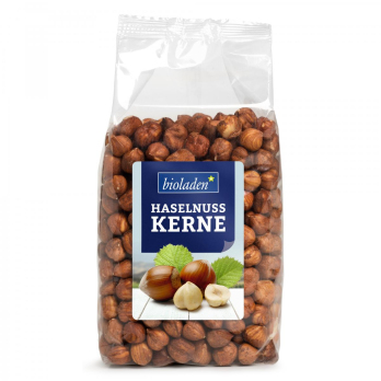 b*Haselnusskerne