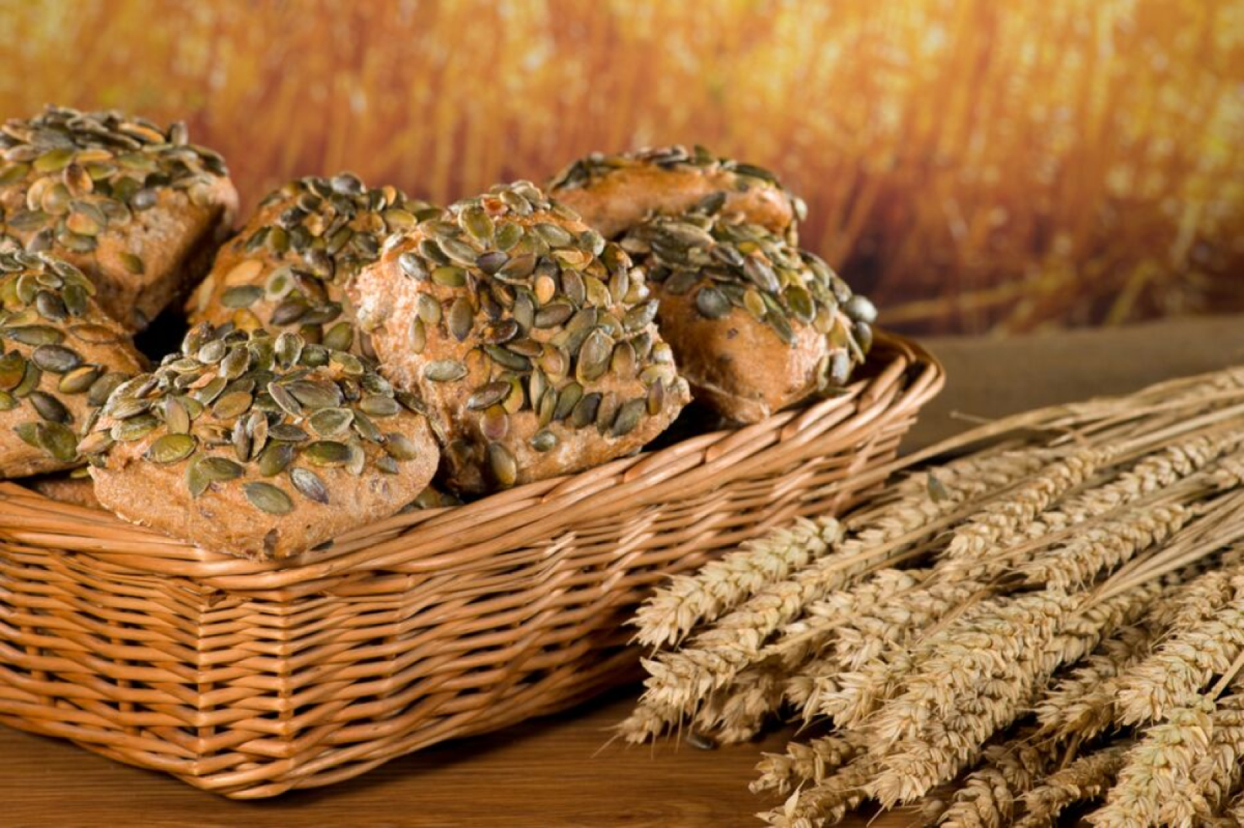 Kürbiskernbrötchen