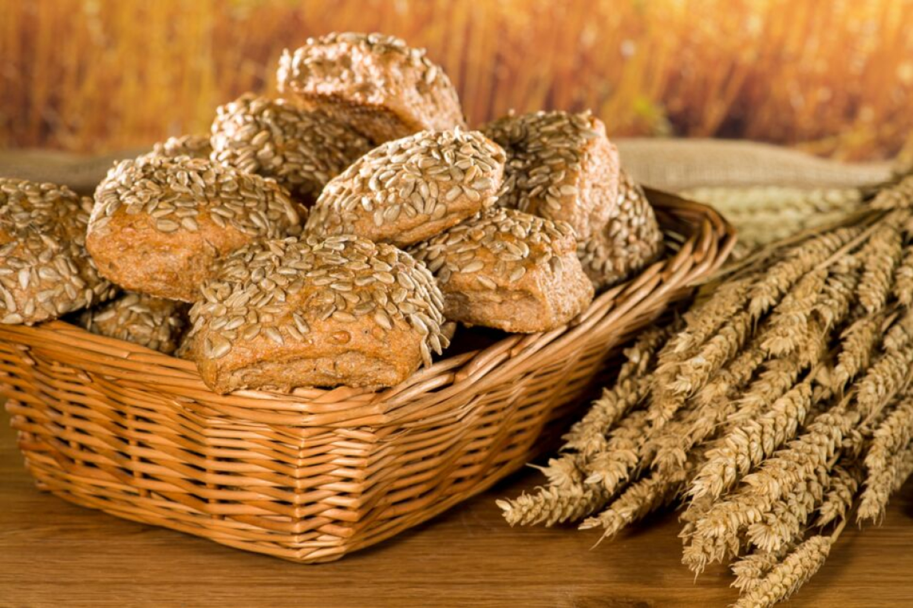 Sonnenblumenbrötchen