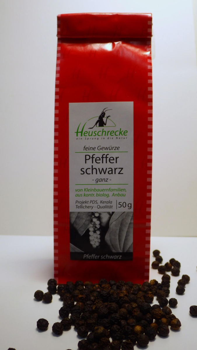 Pfeffer schwarz, ganz